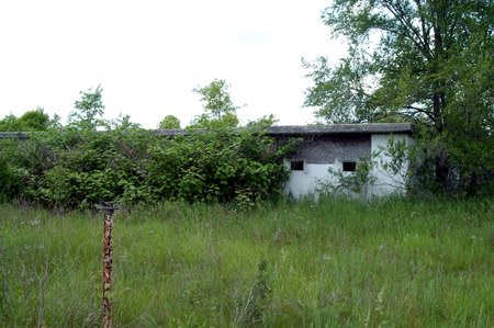 Albion Drive-In Theatre - Projection And Speaker Pole